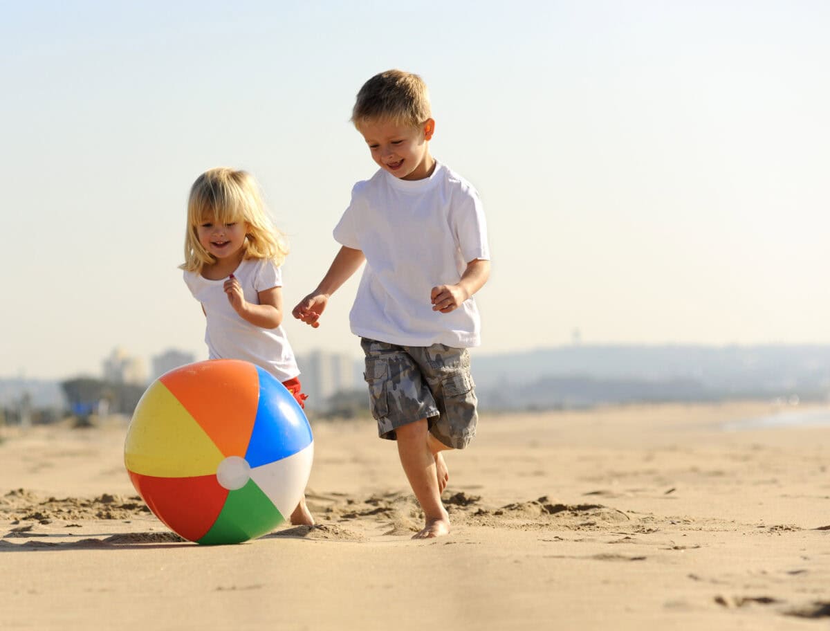 children-sand children-sand